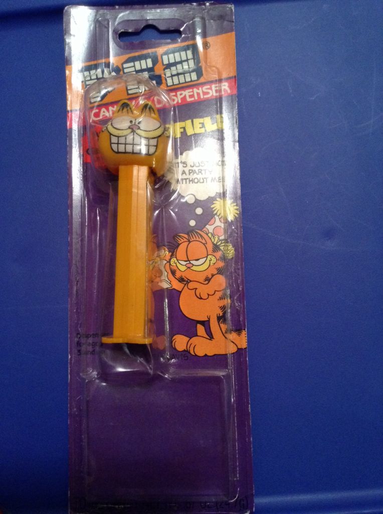 R1D Red W/ Yellow Cab