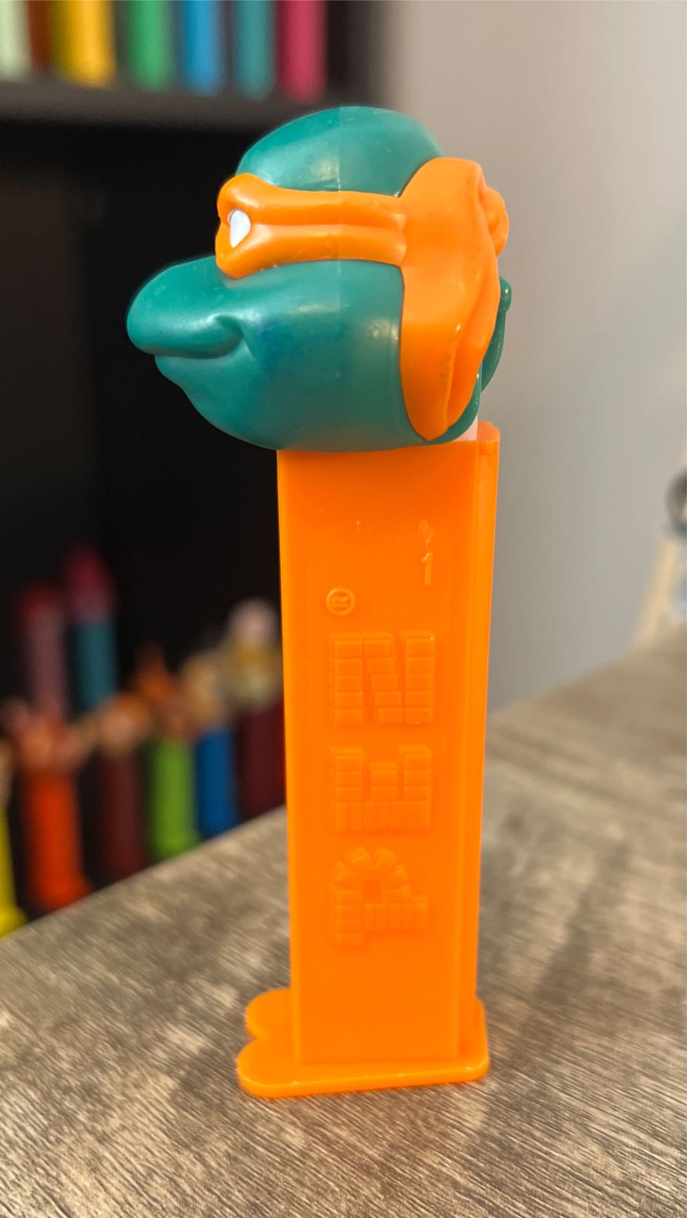 Michelangelo B - Teenage Mutant Ninja Turtles pez collectible - Main Image 3