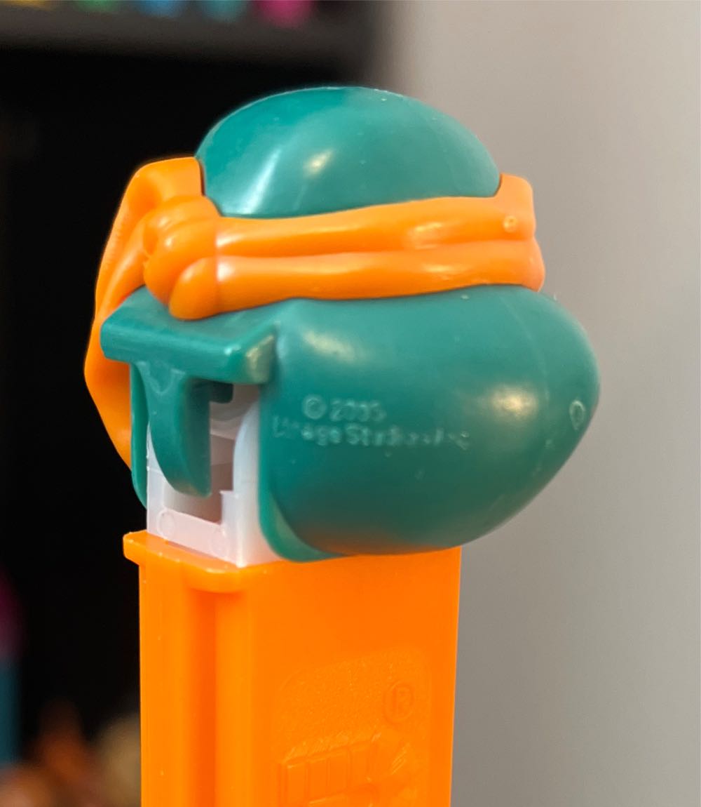 Michelangelo B - Teenage Mutant Ninja Turtles pez collectible - Main Image 4
