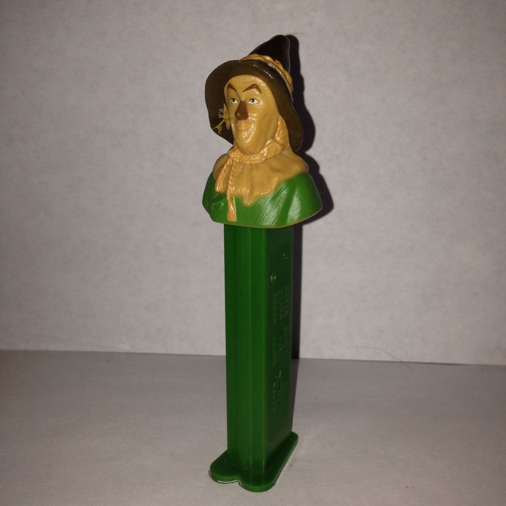 Trucks - Series D - R2 Cab - Blue With Green Cab