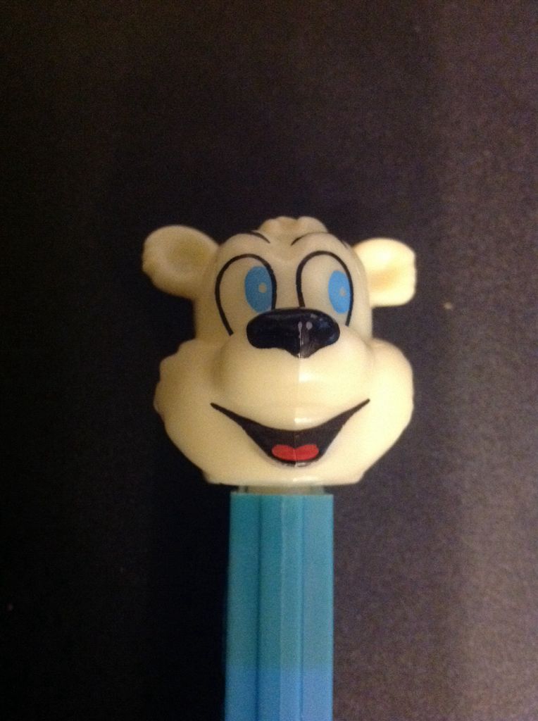 Christmas - Polar Bear A - Christmas pez collectible - Main Image 2