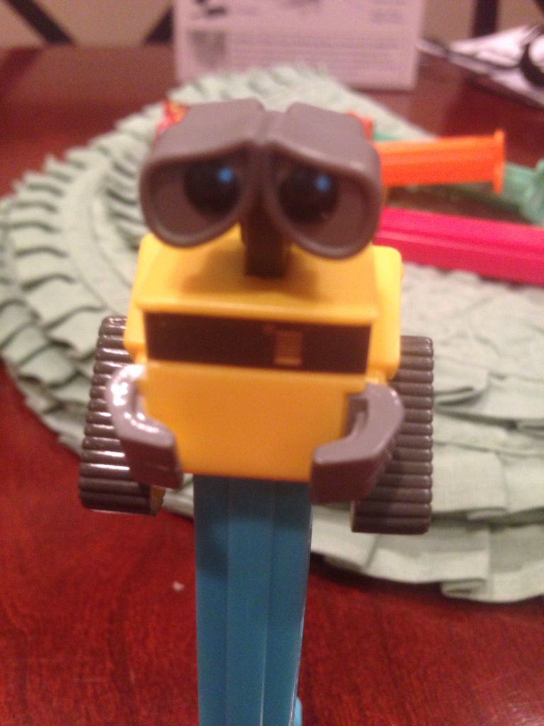 HALLOWEEN Glowing Happy Ghost