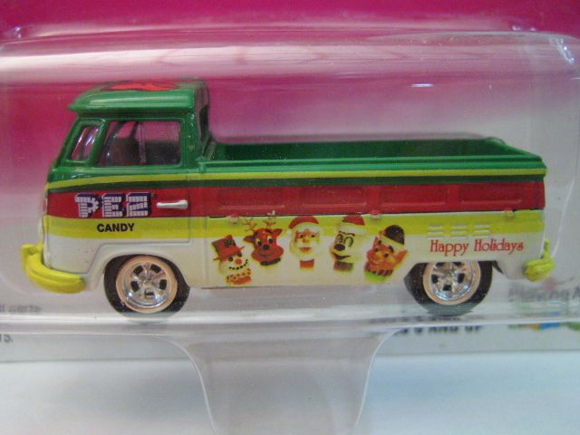 Vehicle - Johnny Lightning Happy Hoildays VW Bus - Johnny Lightning pez collectible - Main Image 2