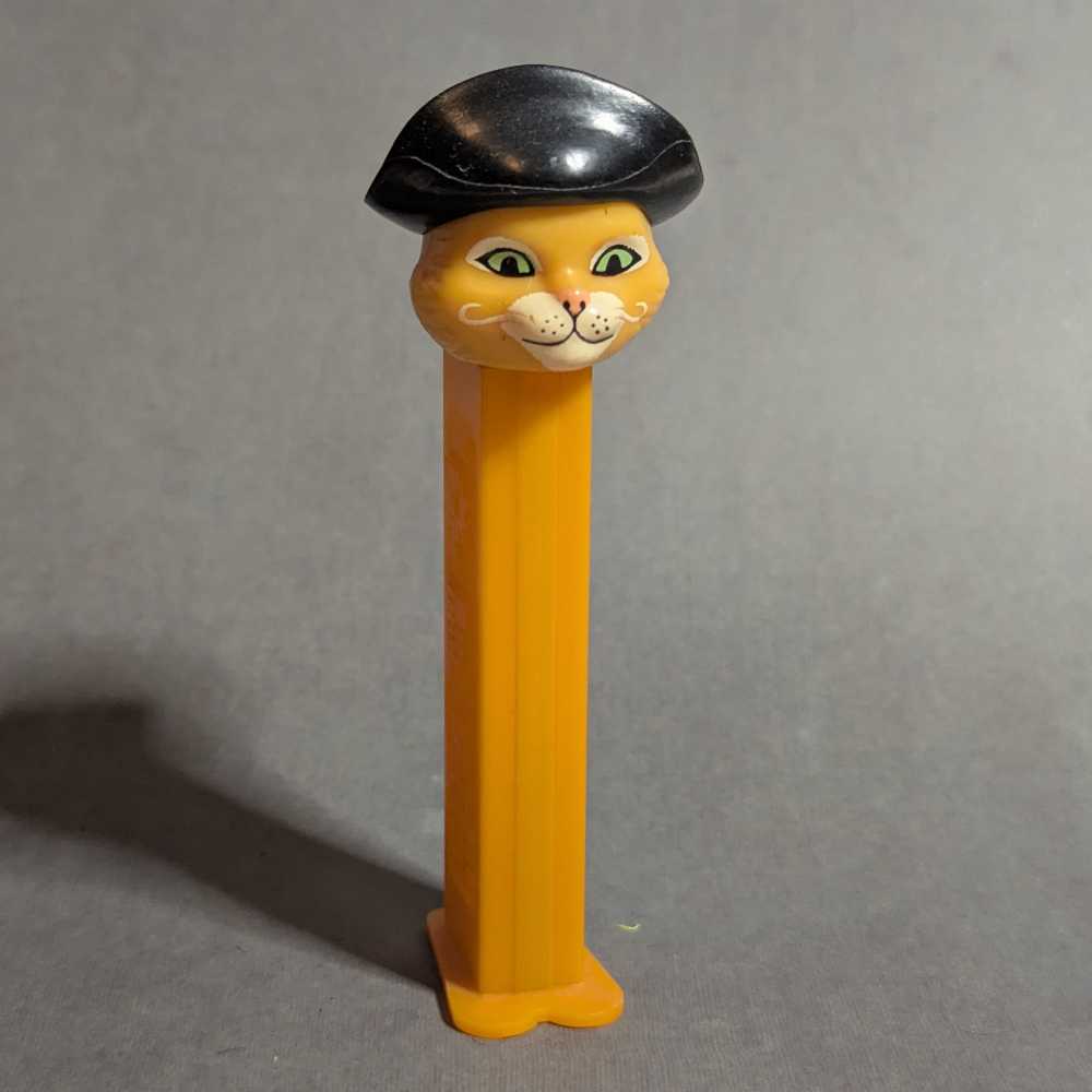 Shrek - Puss In Boots - Movies & TV - DreamWorks pez collectible - Main Image 2