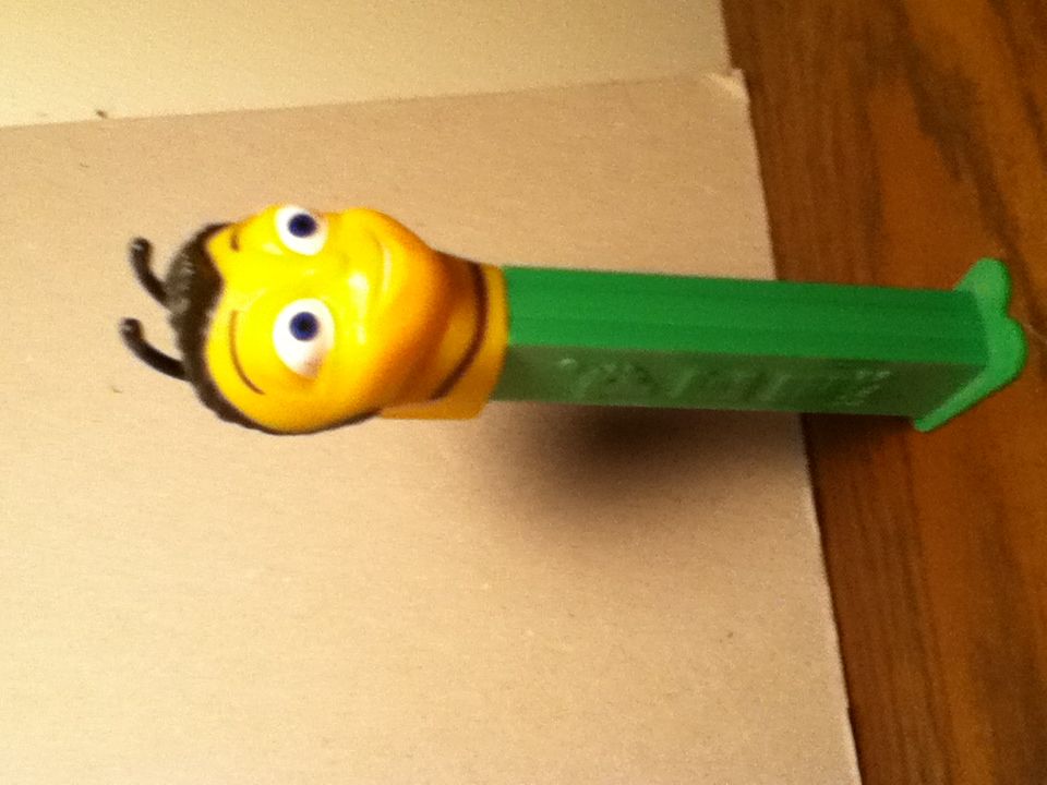 Bee Movie - Barry B. Benson - Dreamworks - Bee Movie pez collectible - Main Image 2