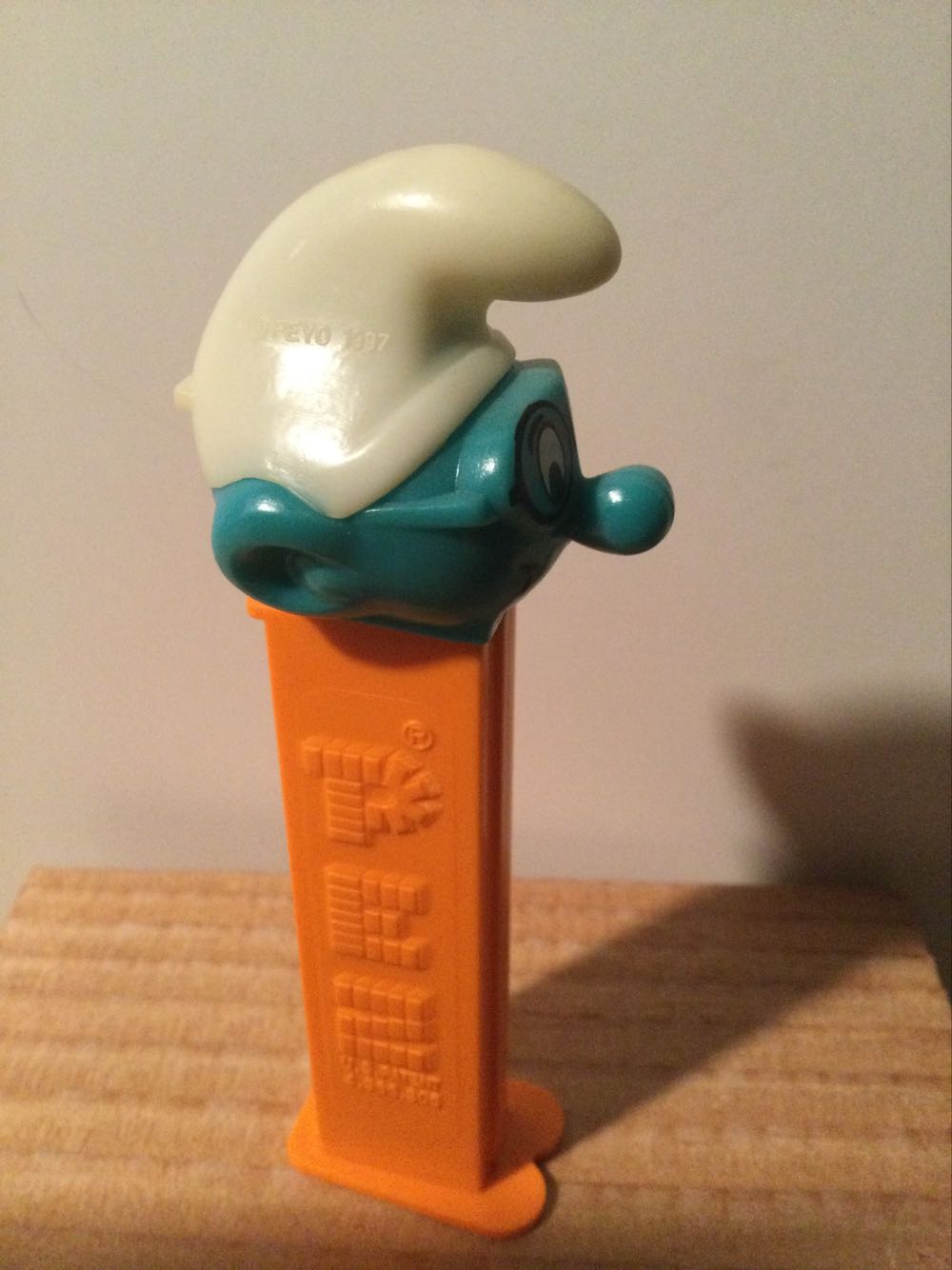 SMURFS Brainy Smurf A - Smurfs pez collectible - Main Image 2