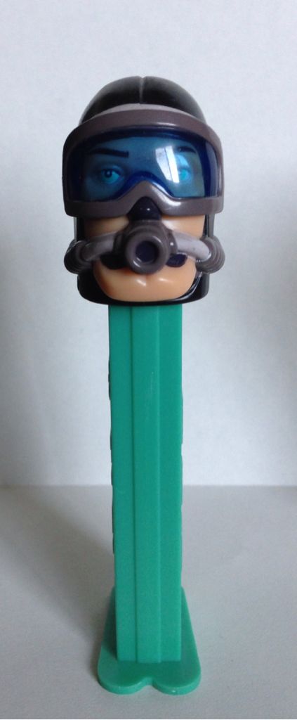 EMERGENCY HEROES Scuba Diver  pez collectible - Main Image 1