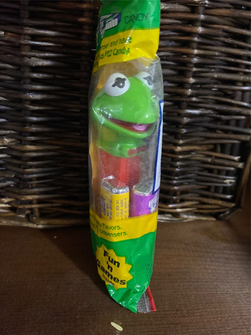 Muppets - Kermit The Frog - Muppets pez collectible - Main Image 3