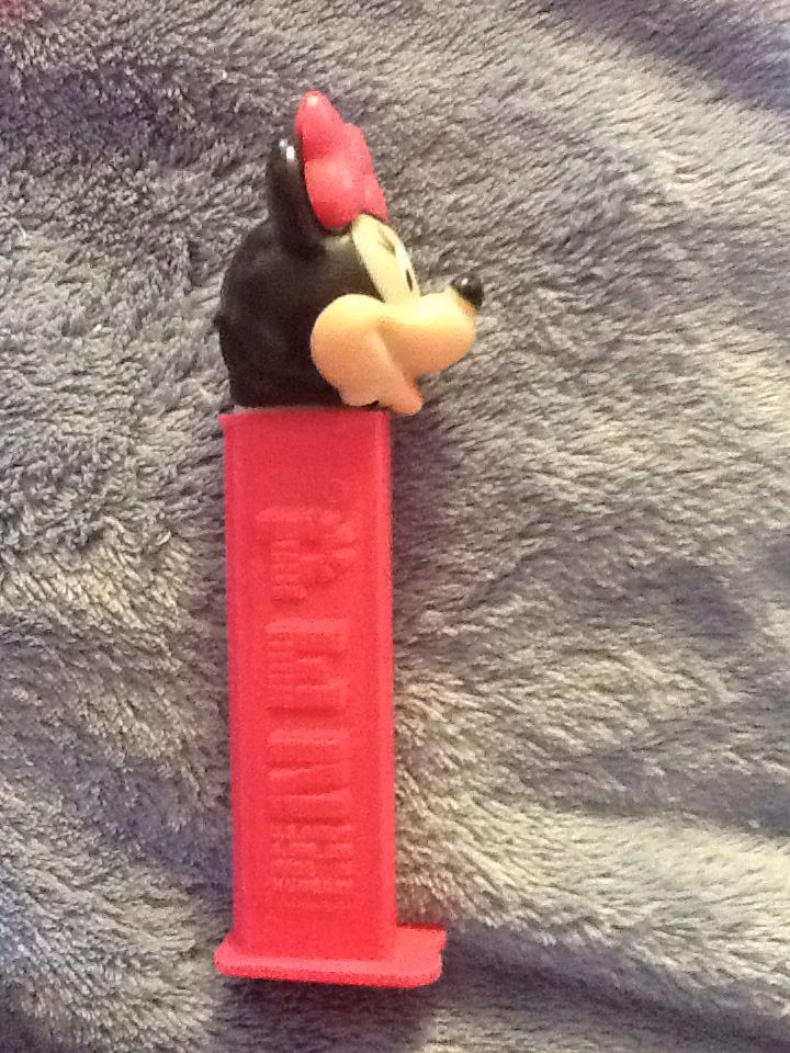 Disney Classic - Minnie Mouse A - Mickey Mouse pez collectible - Main Image 2