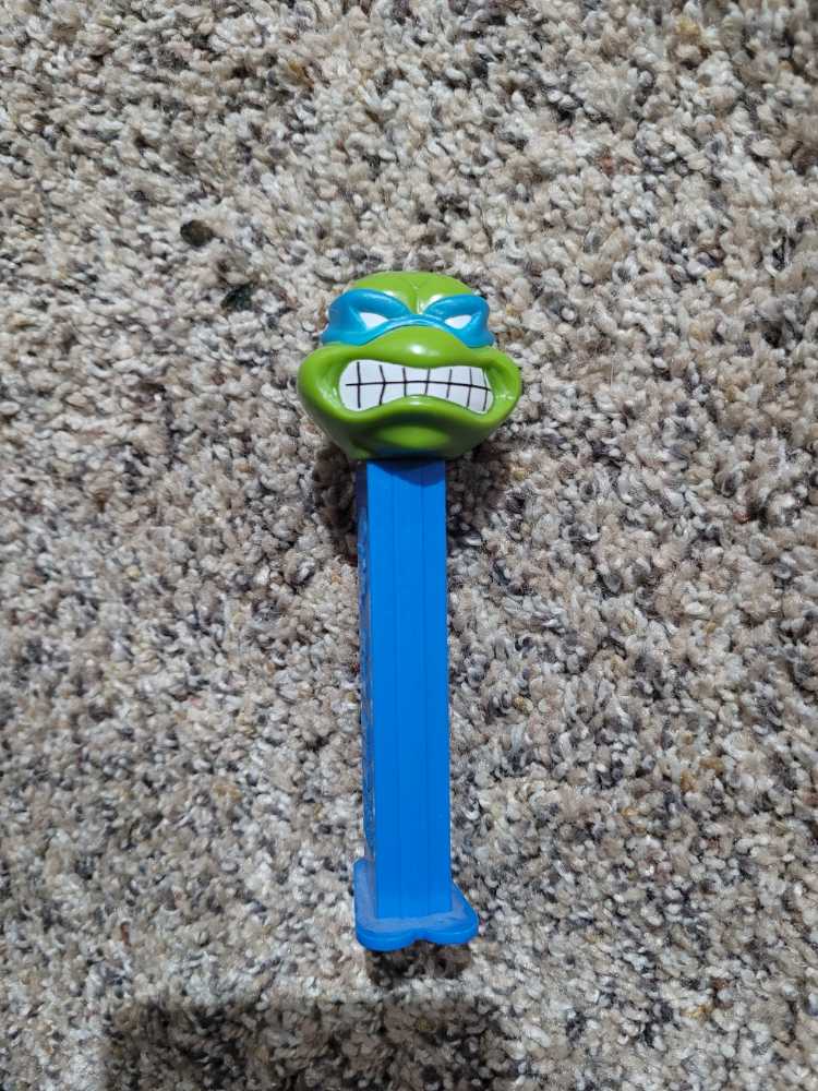 Ninja Turtles - Leonardo - Nickelodeon - Teenage Mutant Ninja Turtles pez collectible - Main Image 2
