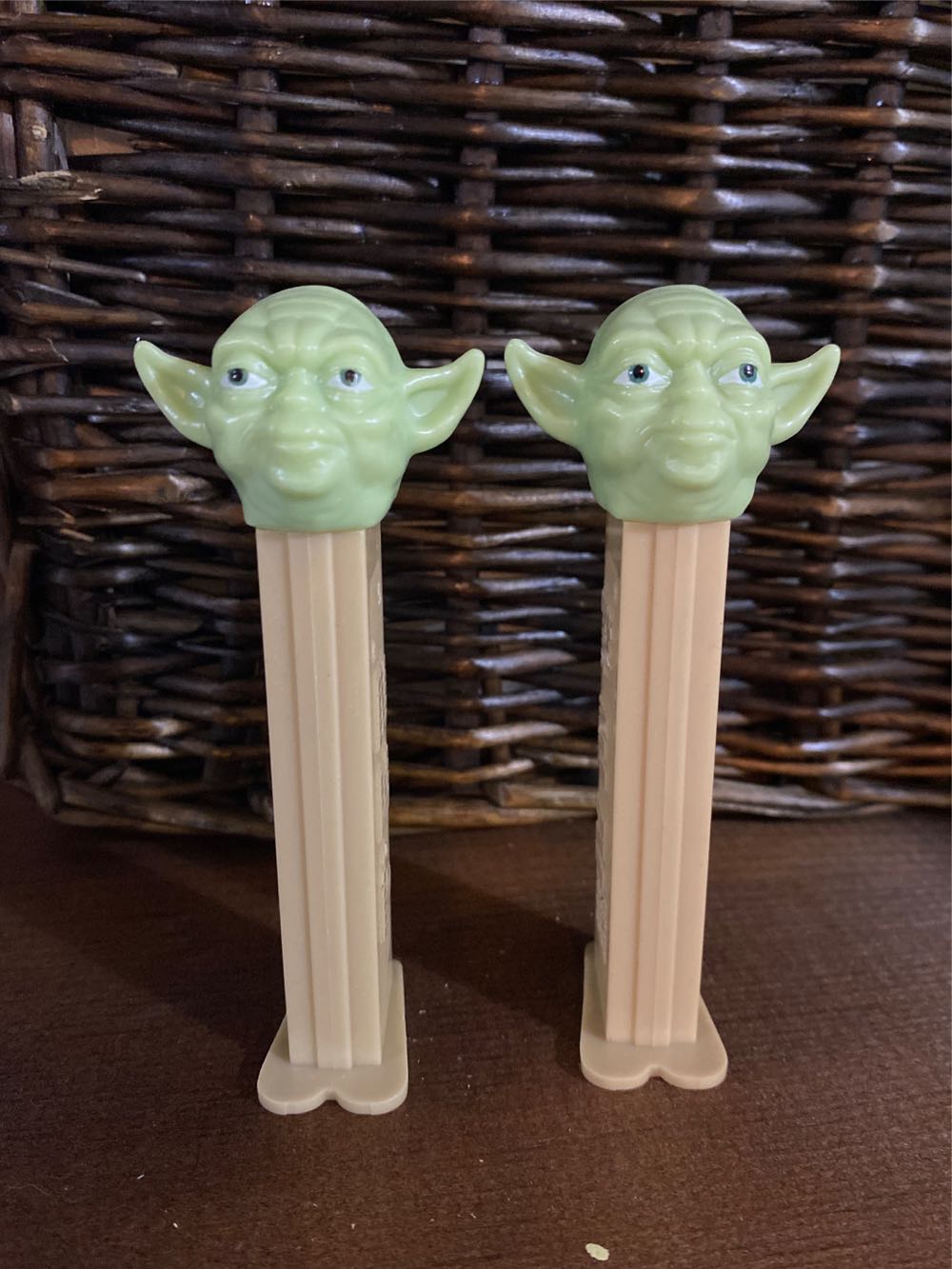 Star Wars - Yoda 2005 - Star Wars pez collectible - Main Image 2