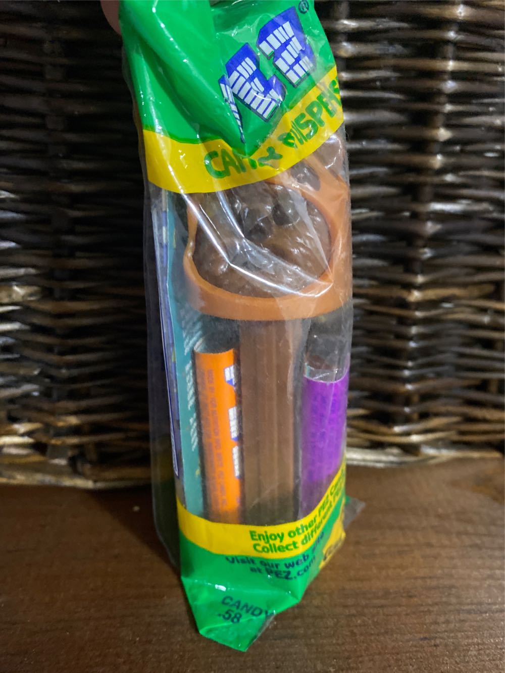 Ewok - Star Wars pez collectible - Main Image 2