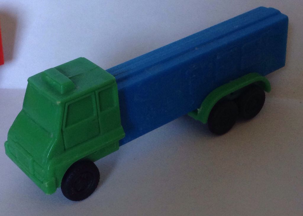 Hello Kitty Crystal Set