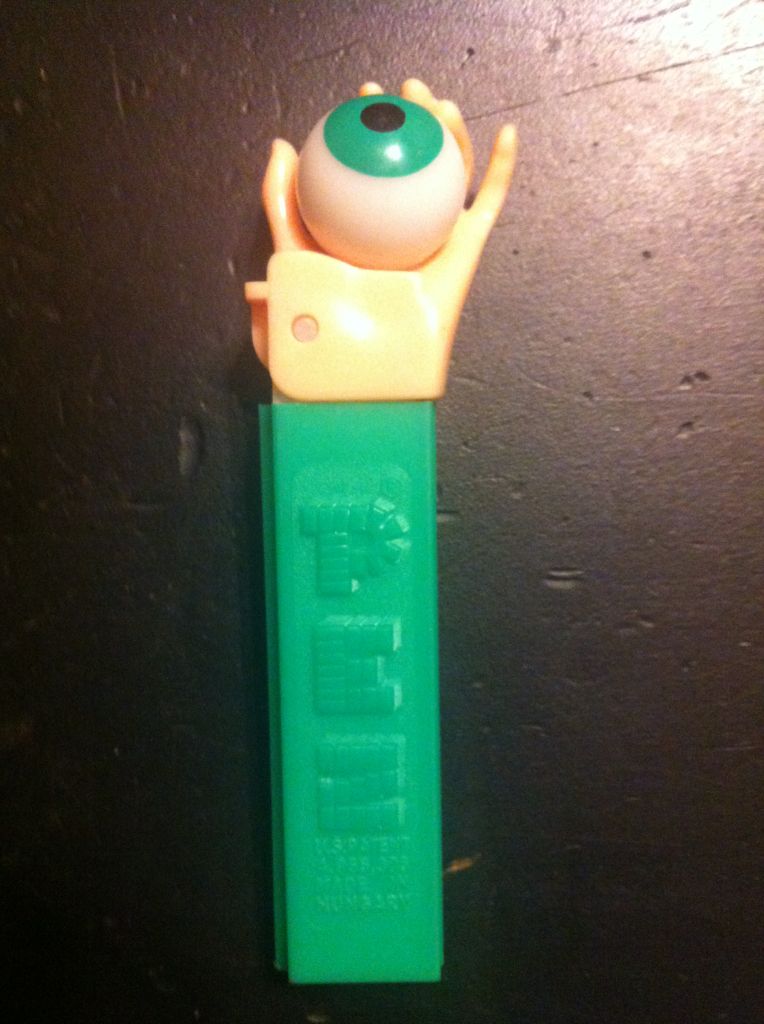 Cats & Dogs - Tan & White Dog