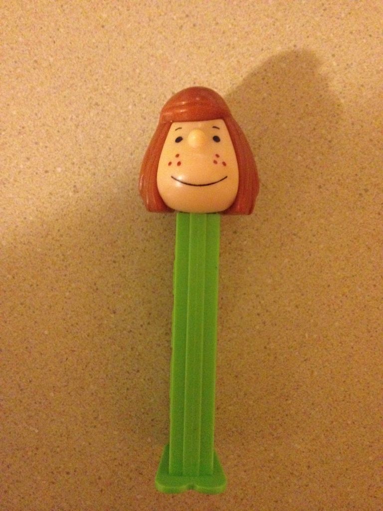 Peppermint Patty - PEANUTS pez collectible - Main Image 2