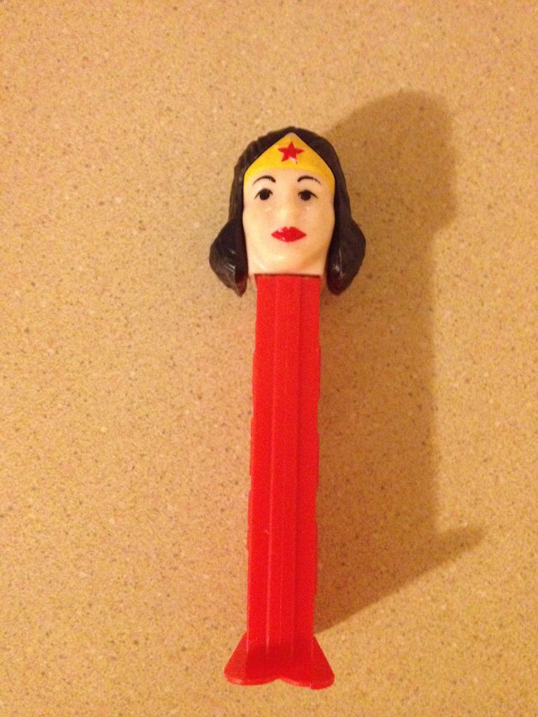 Wonder Woman - Super Heroes pez collectible - Main Image 2