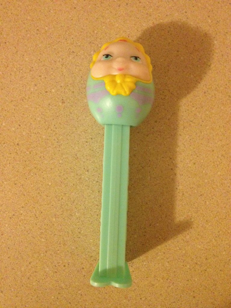 Easter - Egg Baby - Easter pez collectible - Main Image 2