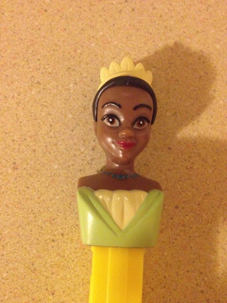 Trucks - Series D - R3 Cab - Red With Blue Cab