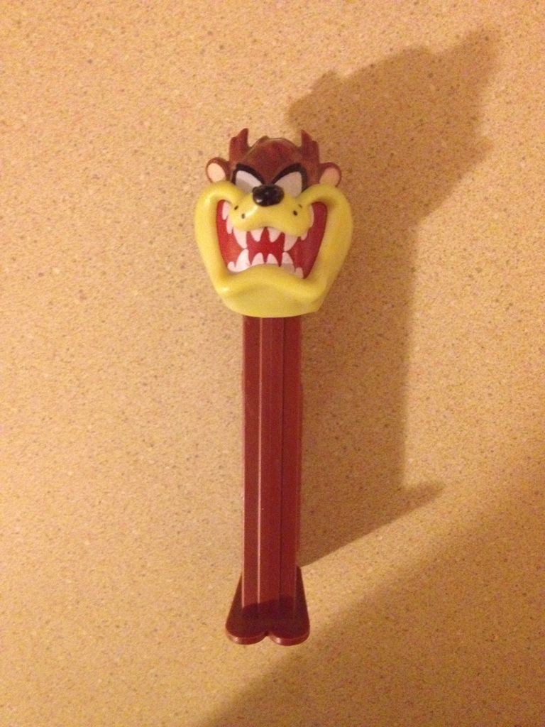 Tassie - Brown Stem - Looney Tunes pez collectible - Main Image 2