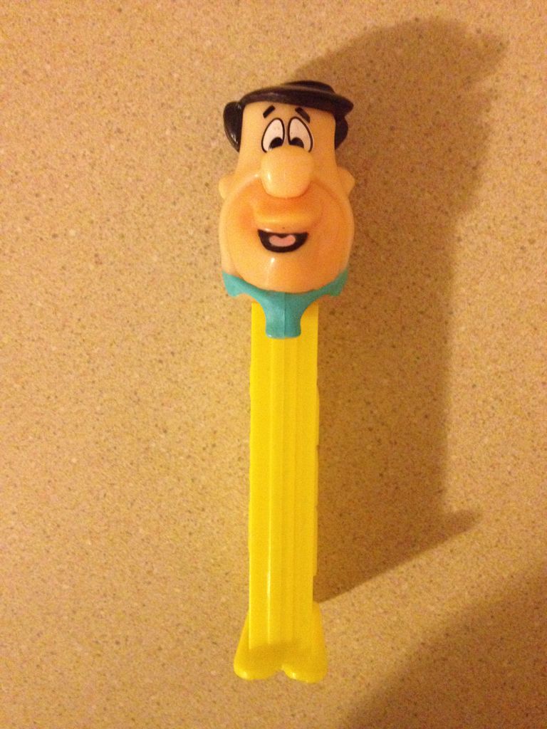 Fred Flintstone - Flintstones pez collectible - Main Image 2