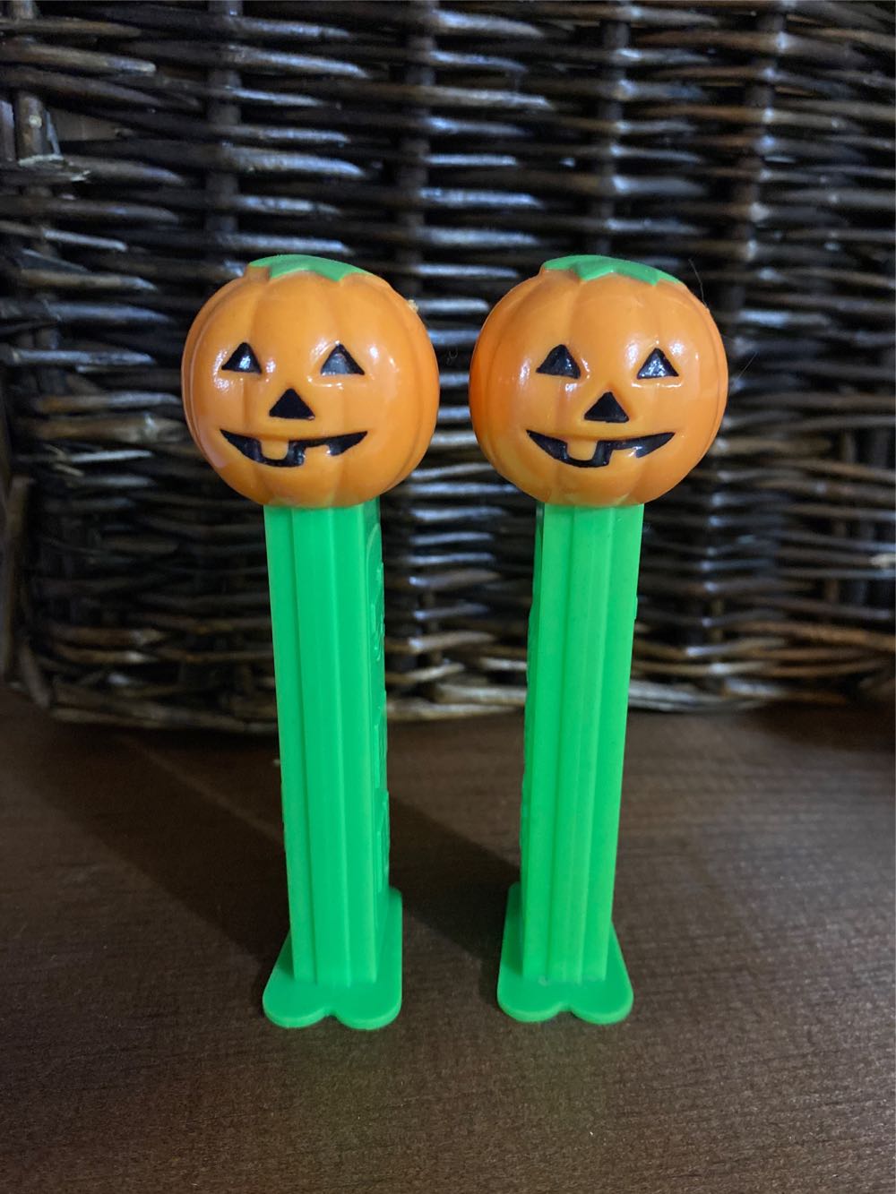 Halloween - Pumpkin Small Head - Halloween pez collectible - Main Image 2