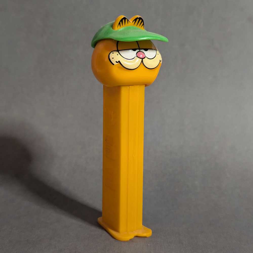 DO NOT HAVE Garfield - Garfield with Visor - Garfield and Friends pez collectible - Main Image 2