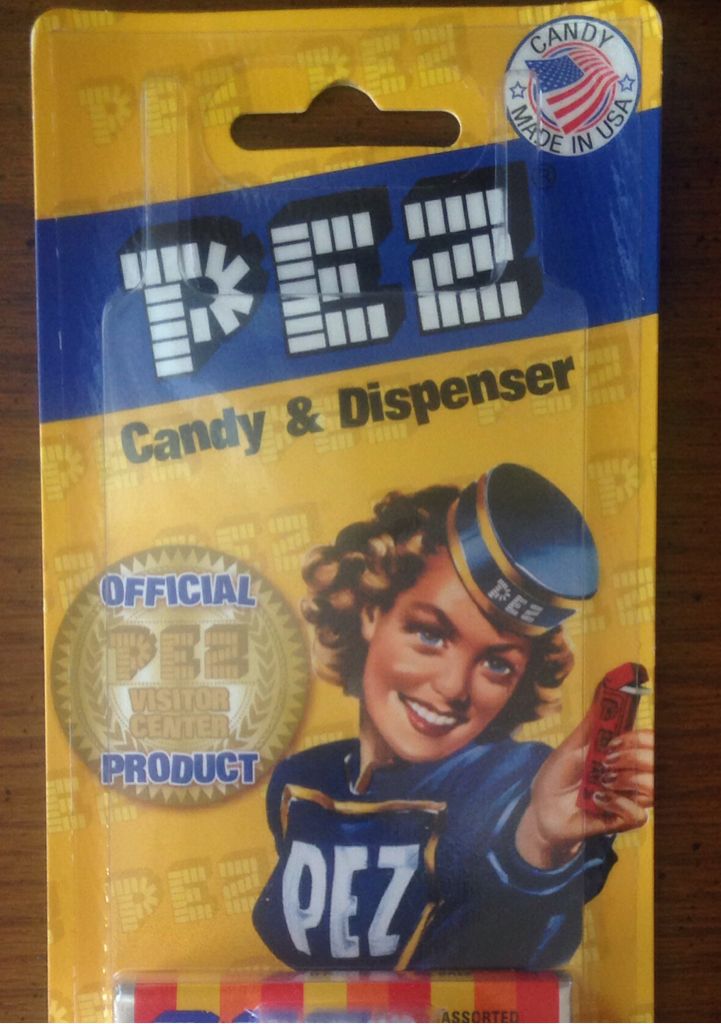 Regular - White - Visitor Center Exclusive pez collectible - Main Image 2