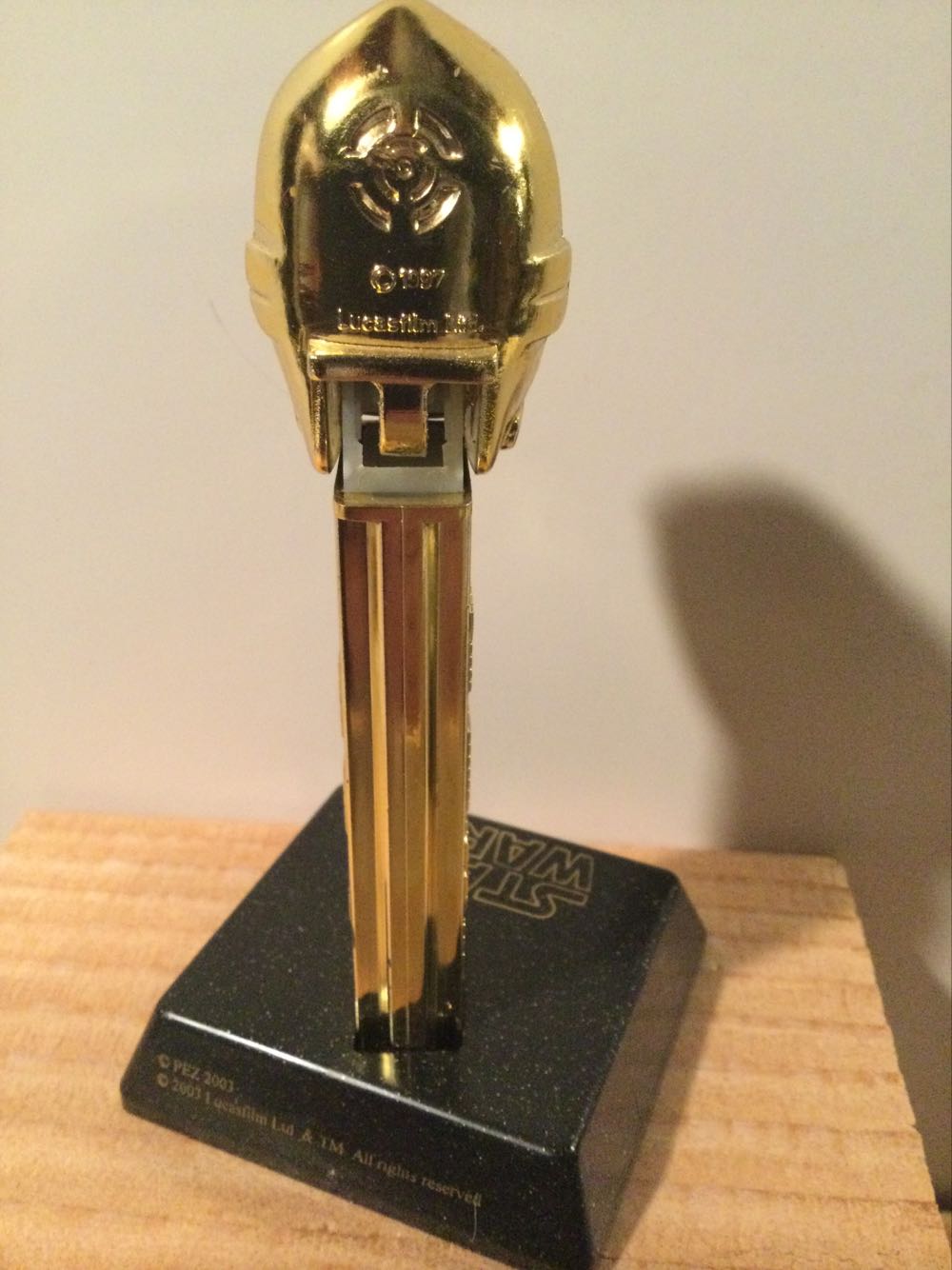 Star Wars - Limited Edition - Gold C-3PO - Star Wars pez collectible - Main Image 3