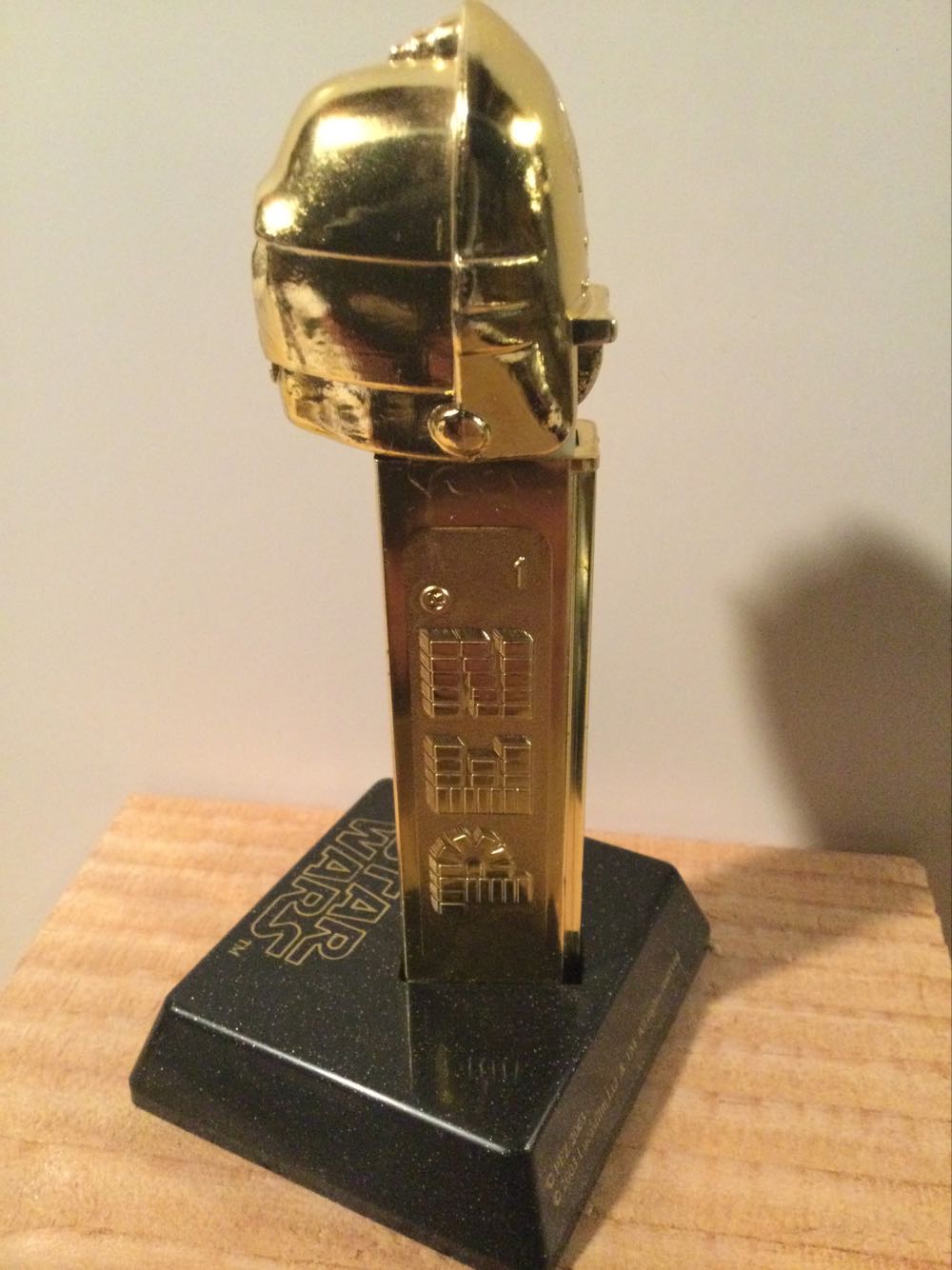 Star Wars - Limited Edition - Gold C-3PO - Star Wars pez collectible - Main Image 4