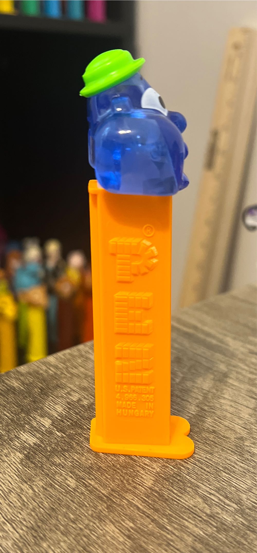 Bubble man - Blue Crystal Face - BUBBLEMAN pez collectible - Main Image 2