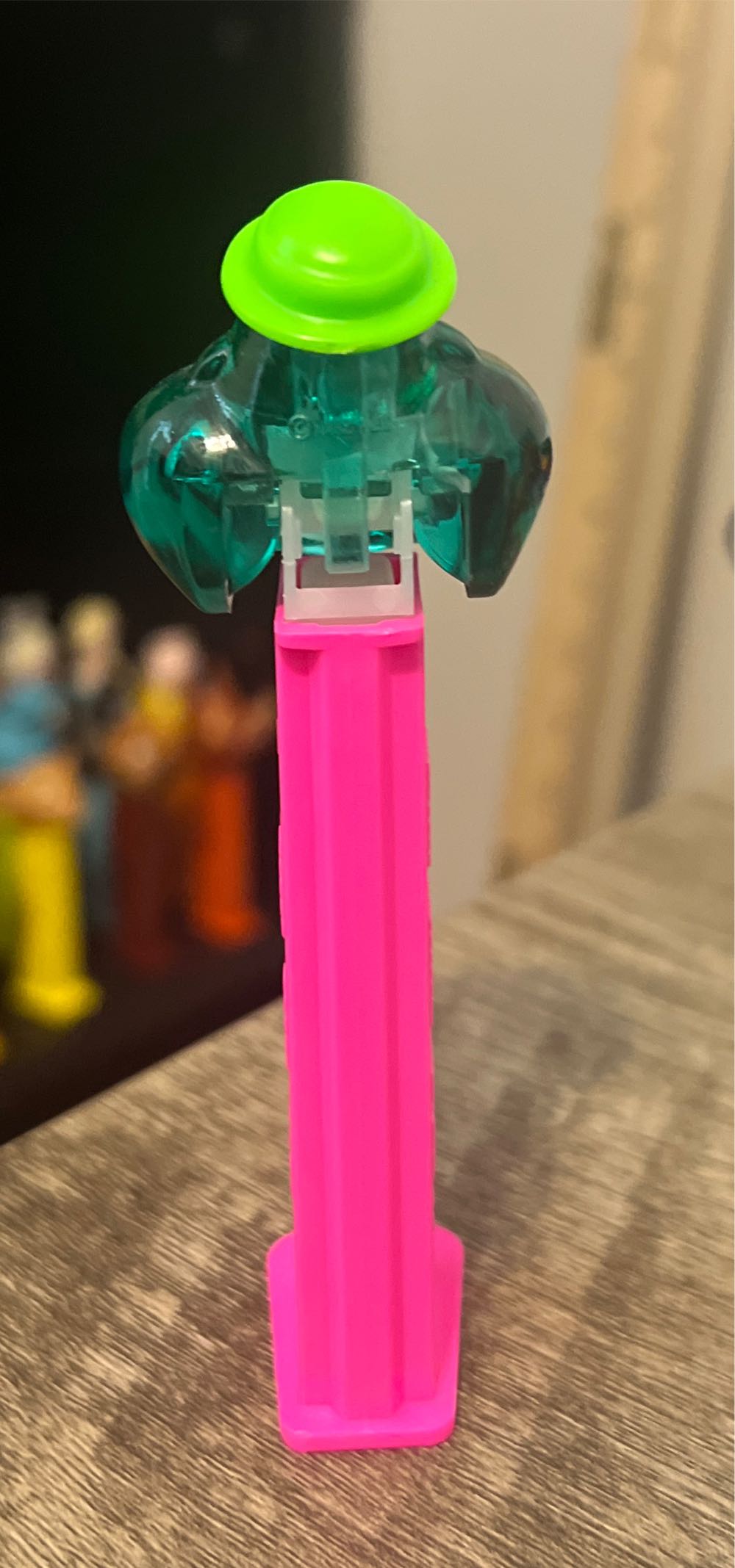 Bubbleman - Crystal Green Face - BUBBLEMAN pez collectible - Main Image 3