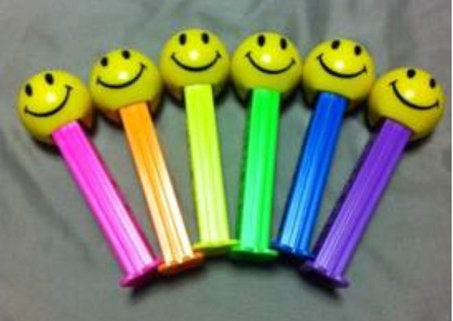 Emoji - Walmart Smiley Face - Emoji pez collectible - Main Image 3
