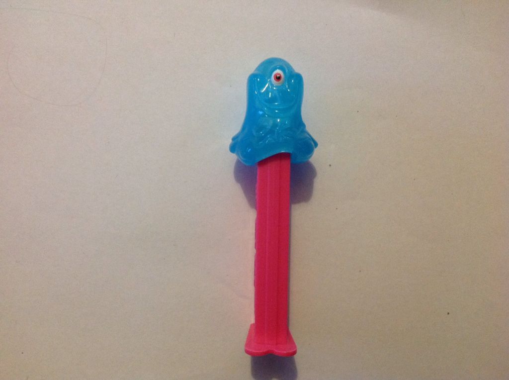 B.O.B  pez collectible - Main Image 1