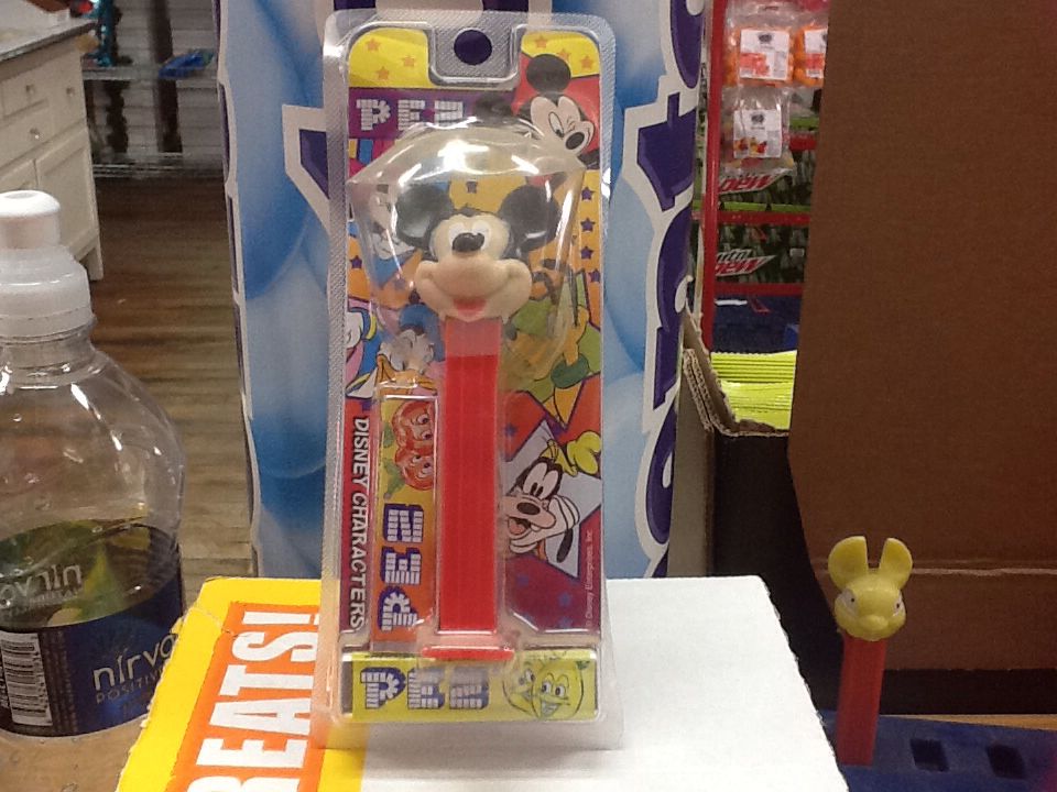 Mickey Mouse - Foreign  - Disney - Foreign pez collectible - Main Image 2