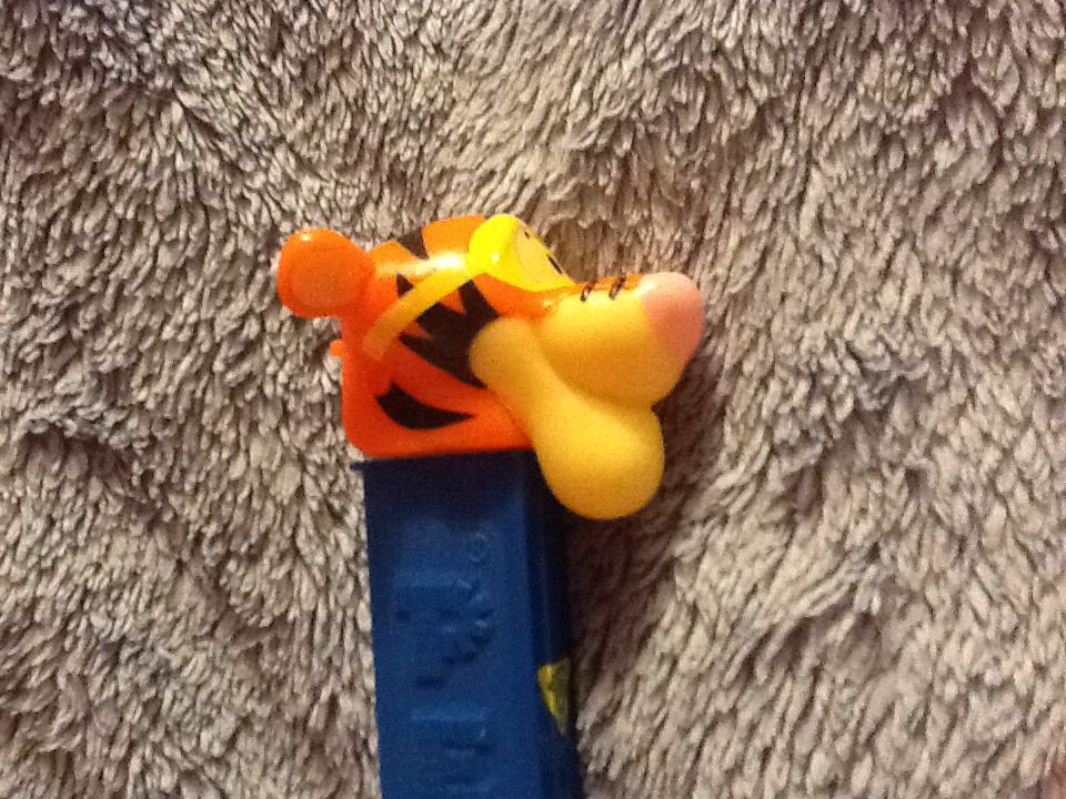 Winnie The Pooh Detective Tiger - Winnie The Pooh pez collectible - Main Image 2