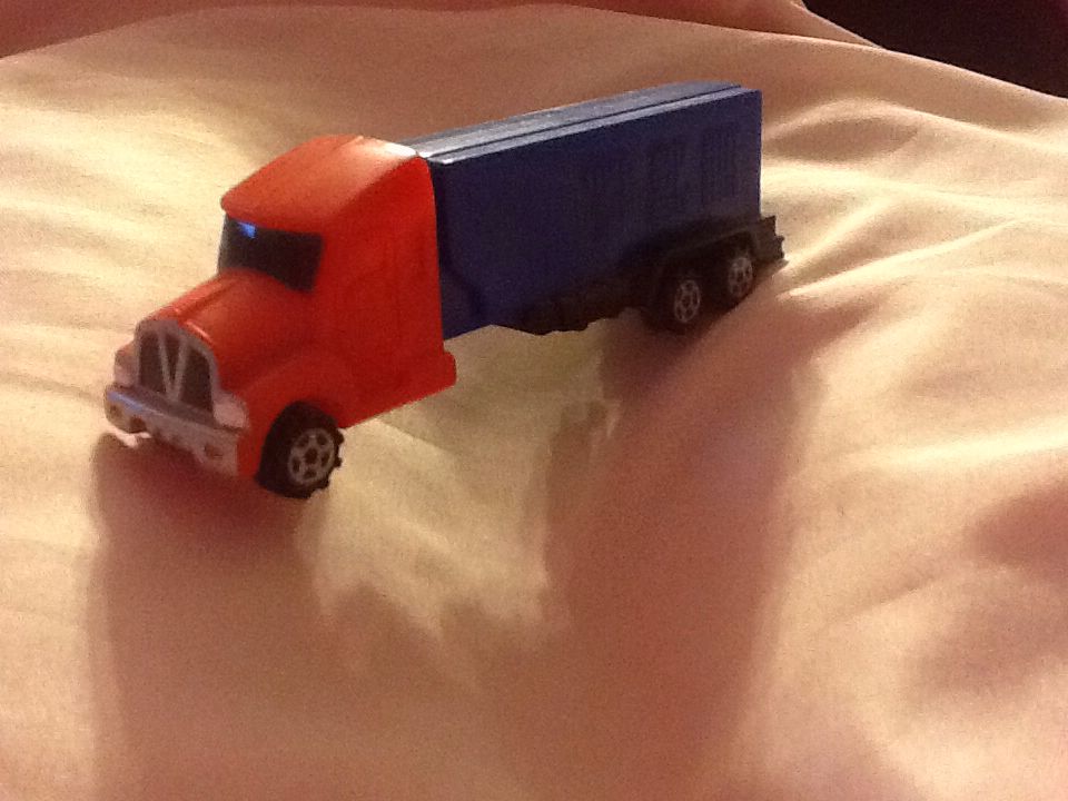 Truck - Series E - Blue With Red  - Trucks - Series E pez collectible - Main Image 2