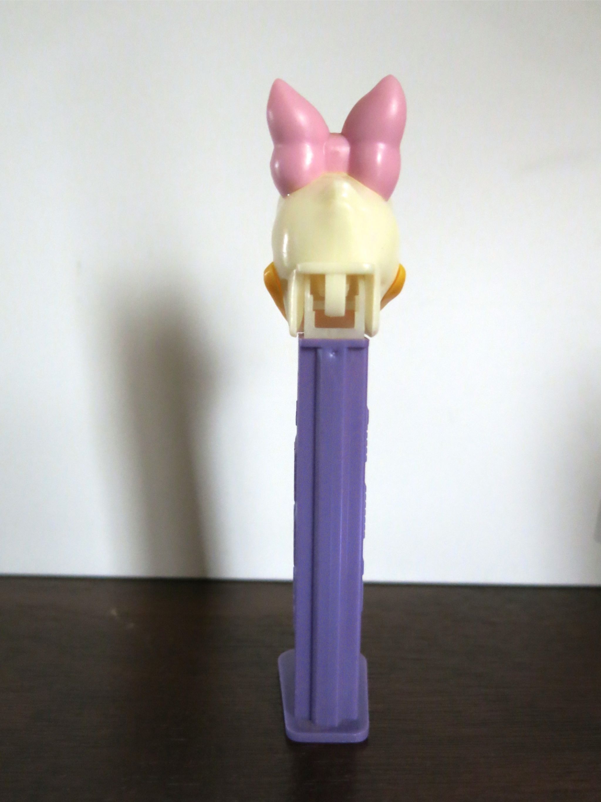 Daisy Duck - Mickey Mouse And Friends pez collectible - Main Image 2