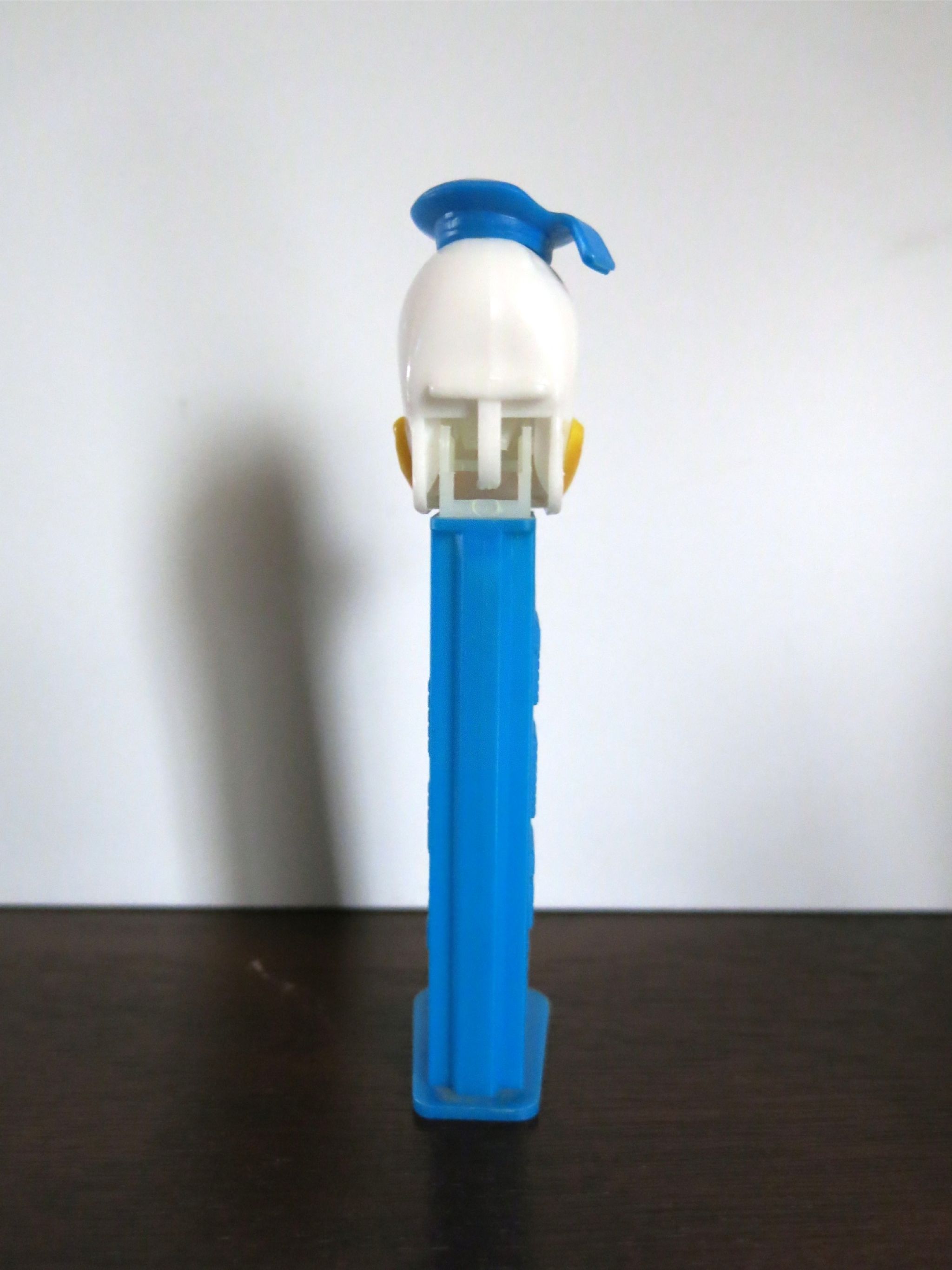 Mickey & Friends - Donald Duck - Disney - Mickey & Friends pez collectible - Main Image 2