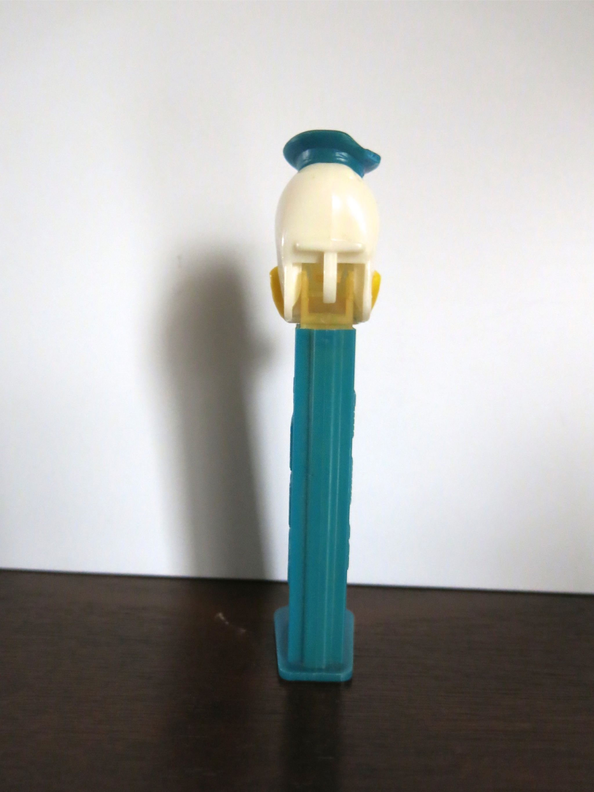 Donald Duck  pez collectible - Main Image 2