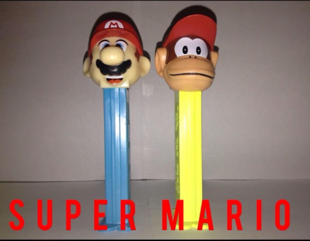 Giant Pez - Simpsons - Homer