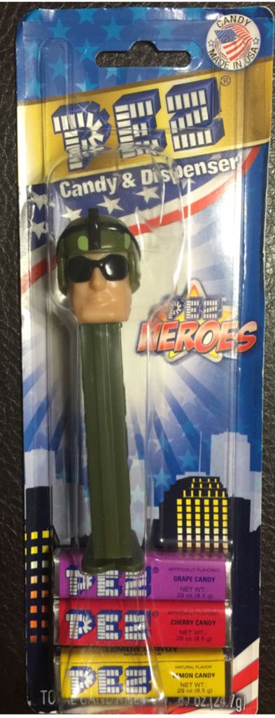 Army Man - Heroes (complete) pez collectible - Main Image 2