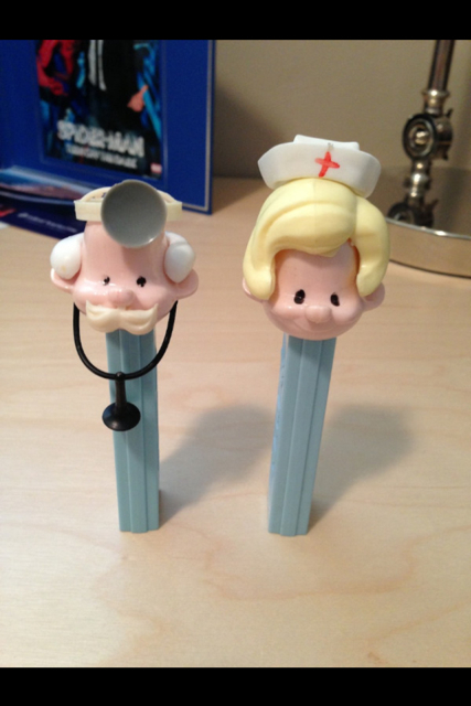 Nurse "blond Hair” - Pez Pals pez collectible - Main Image 2