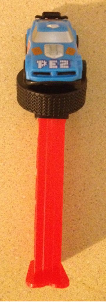 Blue Pull ’n Go Car - Hot Wheels pez collectible - Main Image 2