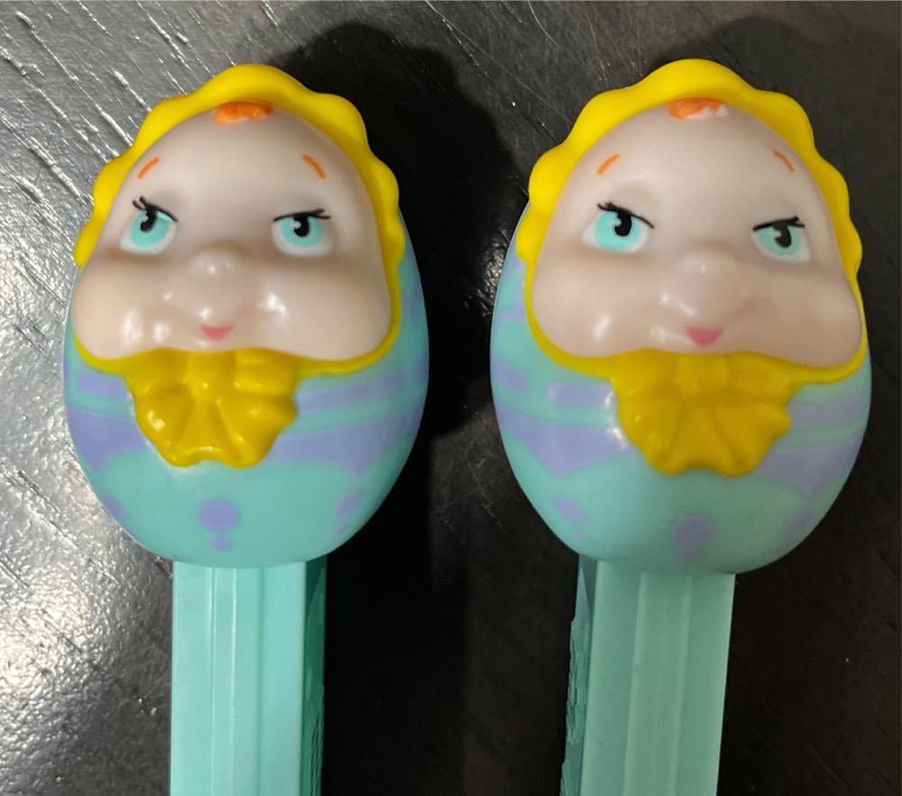 Easter - Baby In Egg  🥚 🐣 - Easter pez collectible - Main Image 3