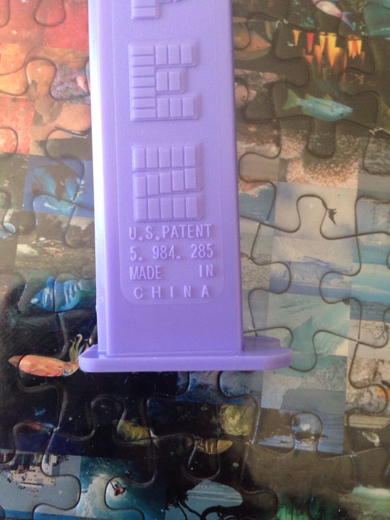 Spongebob - Patrick Unpackaged  pez collectible - Main Image 2