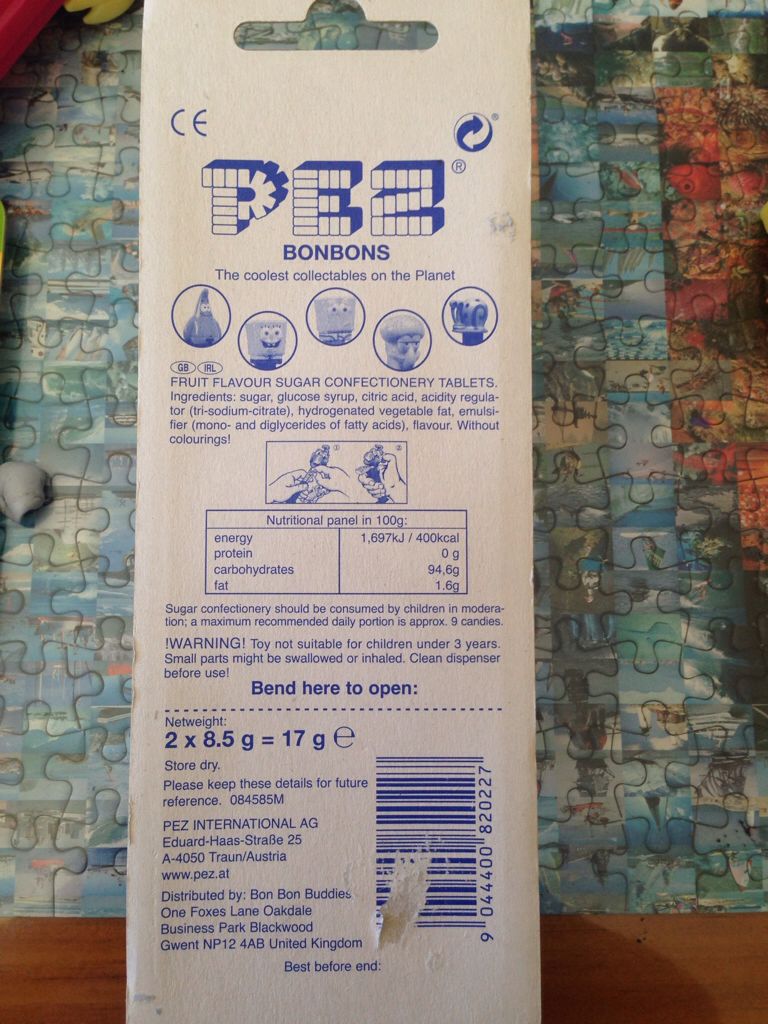 Spongebob- Clothed   pez collectible - Main Image 2