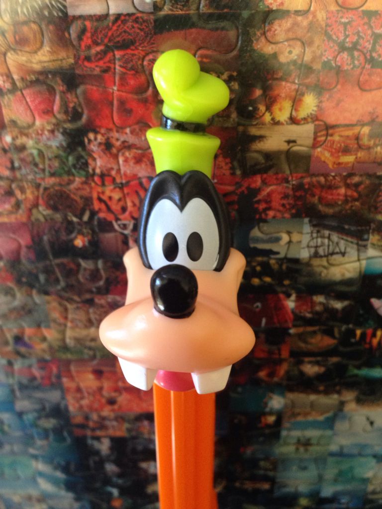 Mickey Mouse Club House - Goofy Unpackaged   pez collectible - Main Image 2