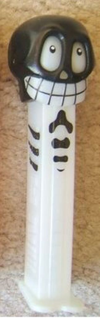 Halloween Glow In The Dark Skeleton - Halloween pez collectible - Main Image 2