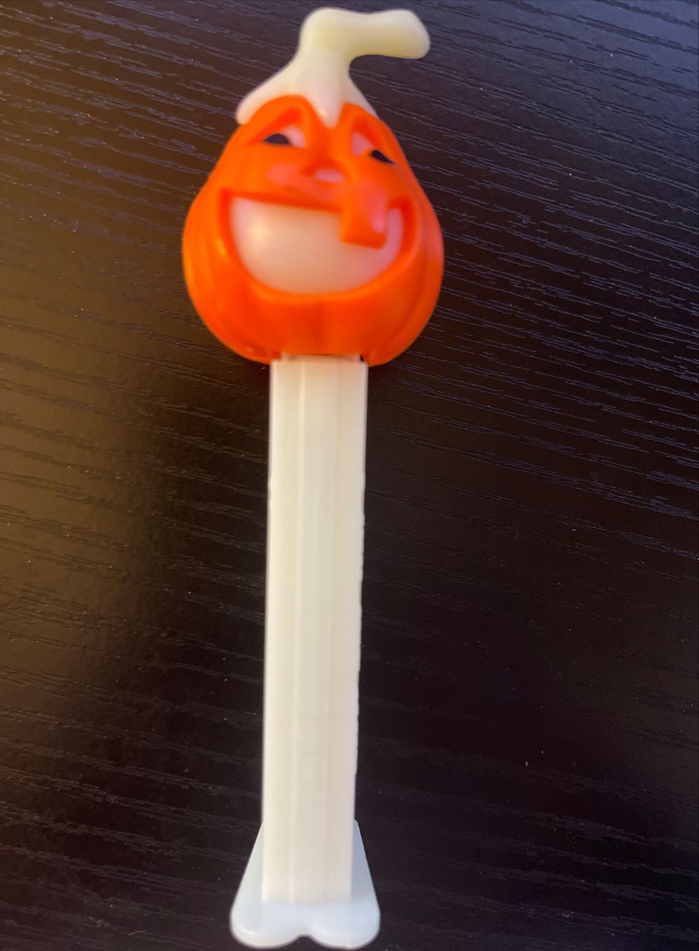 Halloween Glow In The Dark Pumpkin Unpackaged  - Halloween pez collectible - Main Image 2