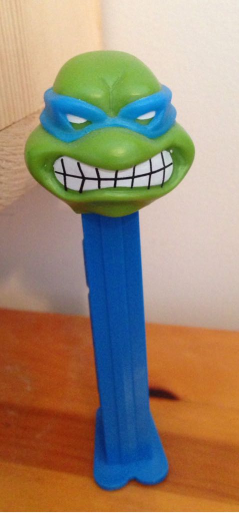 TMNT - Michelangelo- Smiling - Yellow Stem